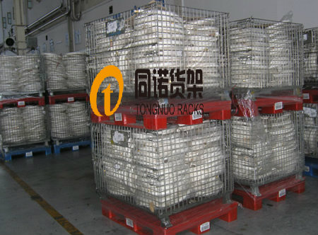 Wire mesh container Wire mesh container